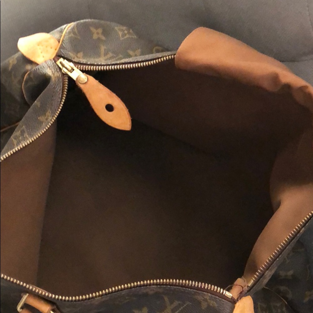 Authentic Louis Vuitton Carry All. 14x15. - Picture 7 of 8